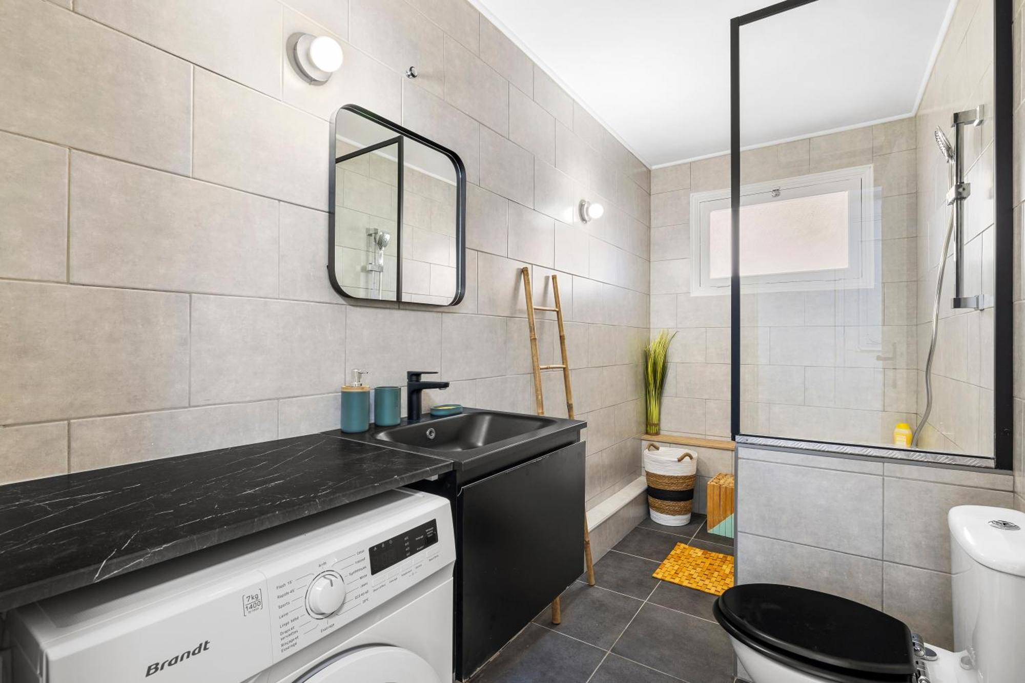 Nice Renting - Philibert - Elegant Spacious Quiet Near The Port Free Parking ภายนอก รูปภาพ