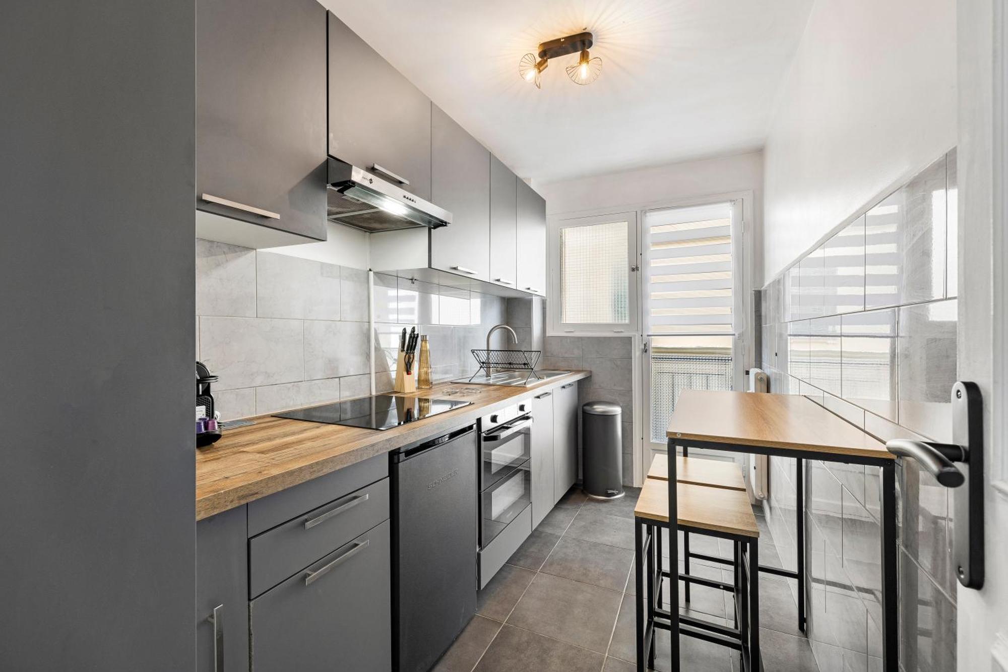 Nice Renting - Philibert - Elegant Spacious Quiet Near The Port Free Parking ภายนอก รูปภาพ